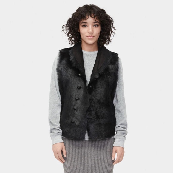UGG Renee Tosacana Black Shearling Reversible Vest - Picture 2 of 9